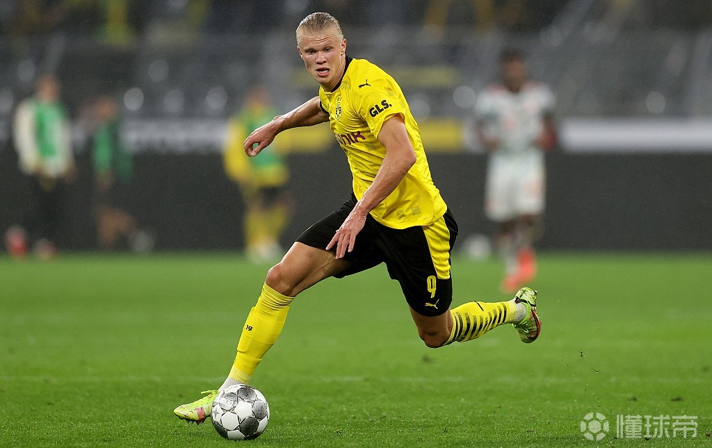 包含重磅！莱比锡清晨调整名单哈兰德连续五场比赛得分超过晋级，费耶诺德今晨官宣签约的词条爱游戏
